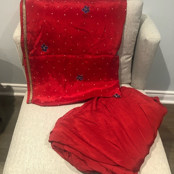 Blue & red Punjabi suit with matching earrings - Picture 2 of 2